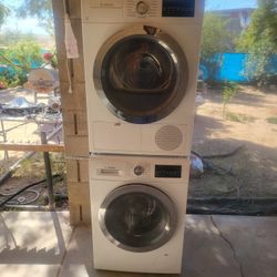 Mini Washer And Dryer Electric Bosch Whit Warranty $500