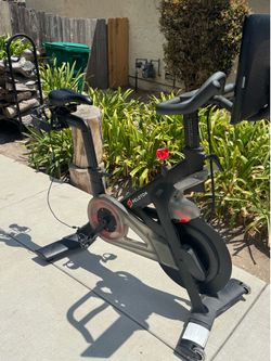 Peleton Bike Like new