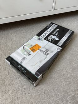 Glacier Bay Pull Down Touchless Kitchen Faucet in Stainless Steel - New