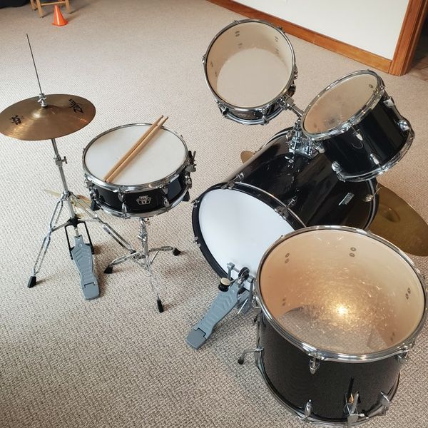 Ludwig 5piece drum set with cymbals for Sale in Lemont, IL OfferUp