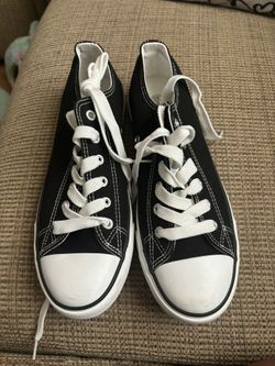 Shoes Size 9
