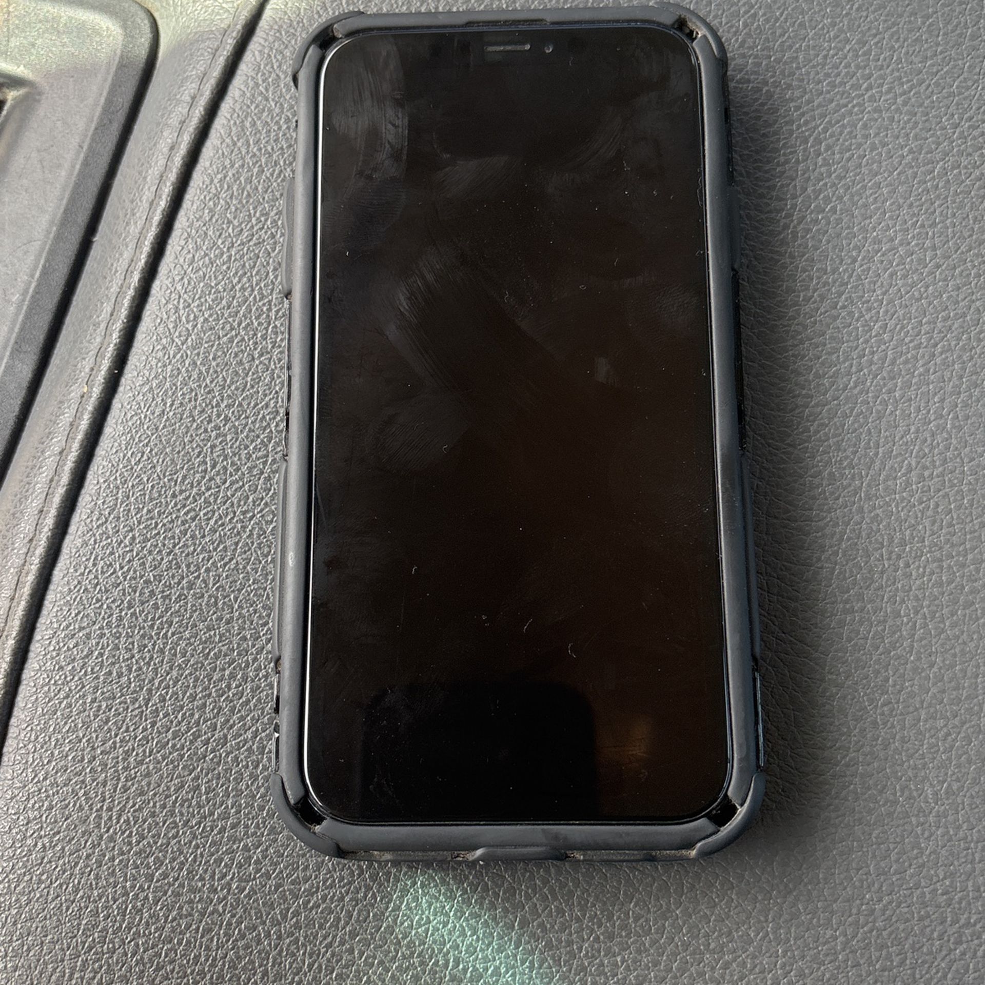 iPhone 10XR With TikTok