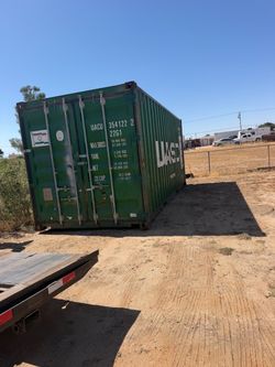 Storage shipping containers