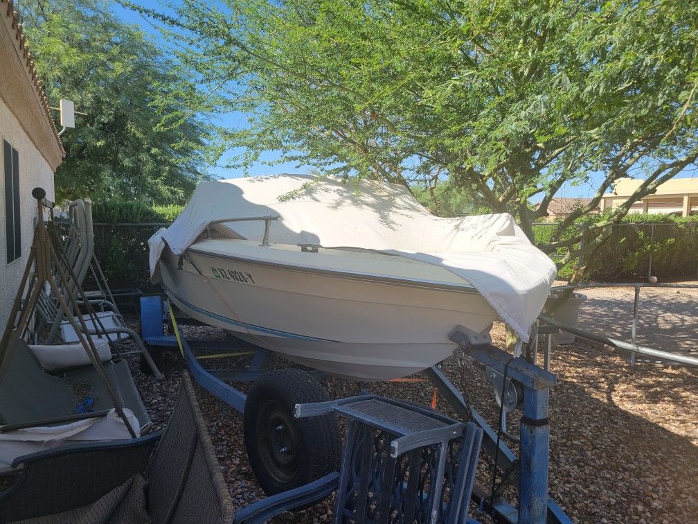 Invader 19ft Open Bow Fish And Ski