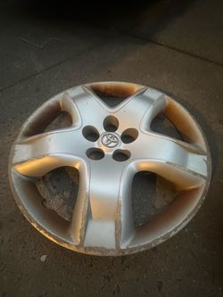 Toyota hub cap