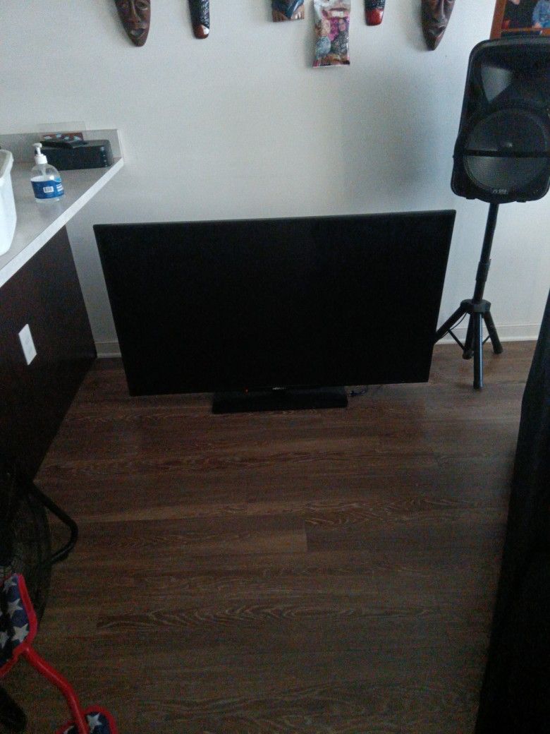 Hitachi TV