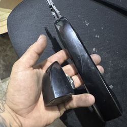 2016 Chrysler 300c Rear Passenger Door Items 