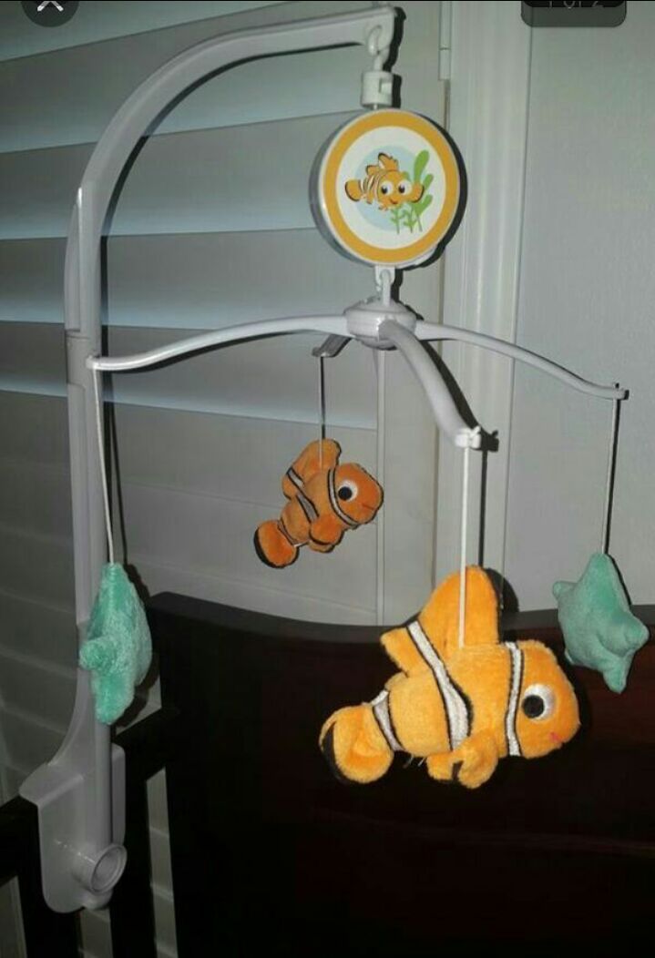 Finding Nemo crib mobile & diaper stacker