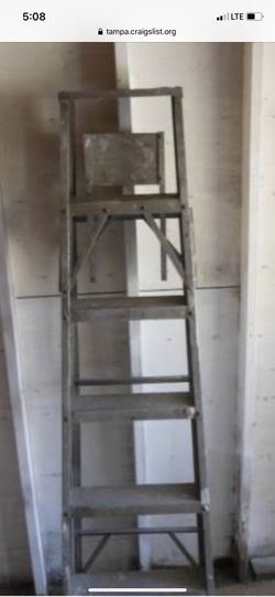 6’ Aluminum Ladder