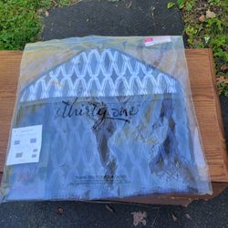 Thirty One Small Garment Bag