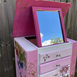 Beautiful Jewelry Chest Painted Professionally 