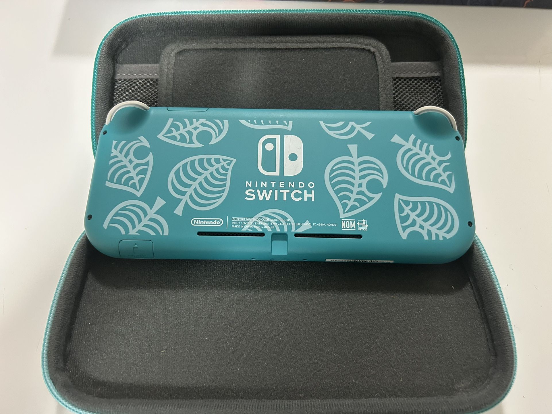 Nintendo Switch Lite Limited Edition Animal Crossing