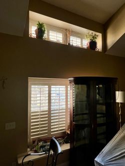 Custom Interior Wood Shutters. Install Included. Persianas De Madera. Best Pricing. We Service All of Southern California. 951-573-2560
