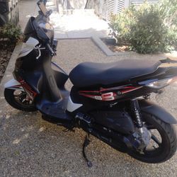 2014 Kymco Super 8 150cc
