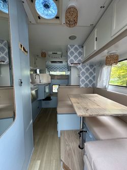 2003 Refurbished and Resealed Lance 1025