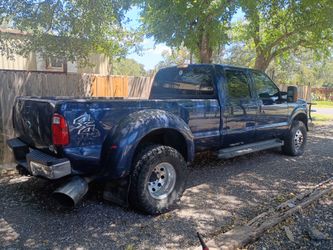 2011 Ford Super Duty F350 Dually