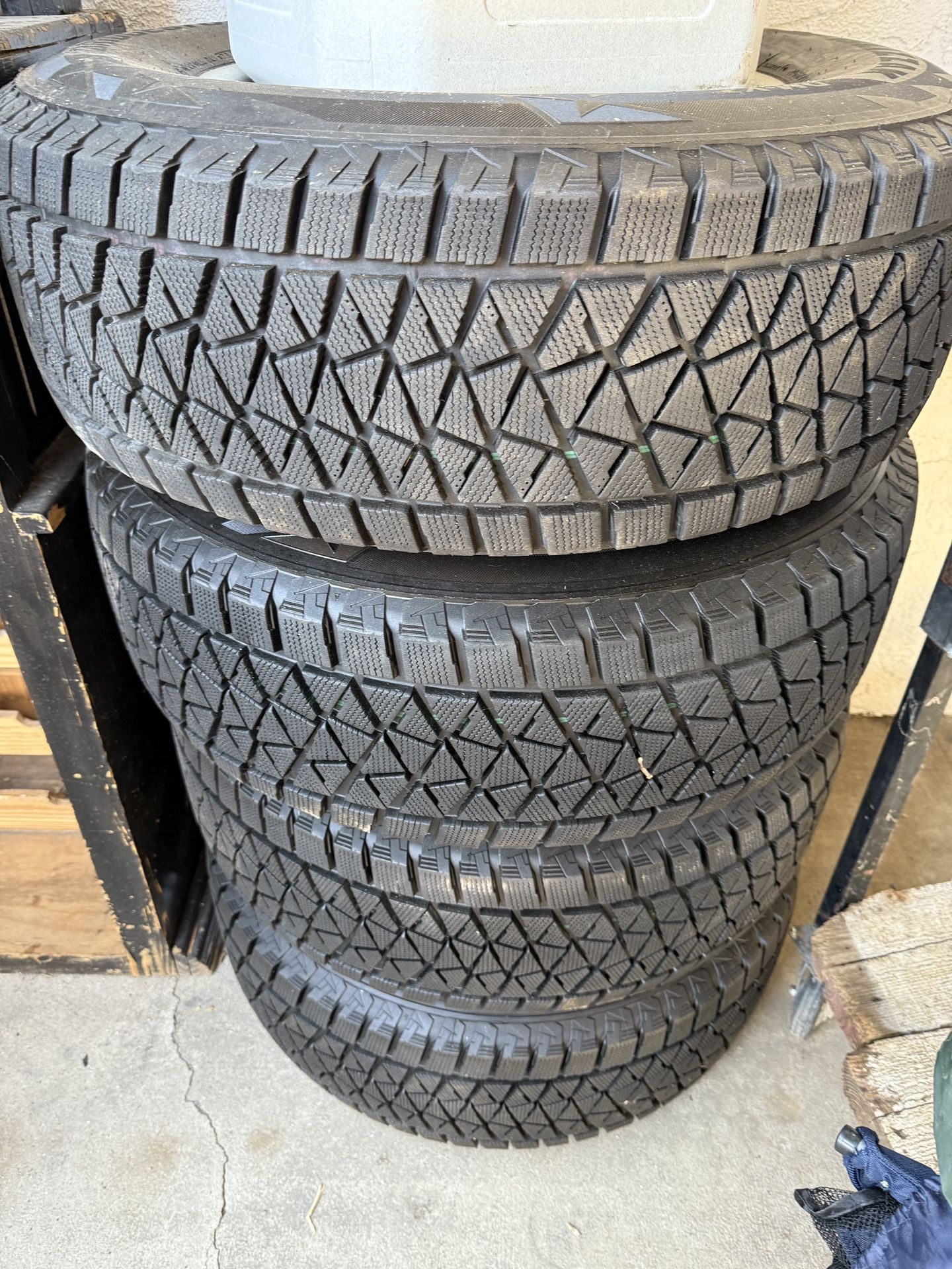 TIRES BRIDGESTONE
