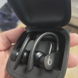 Powerbeats First GEN
