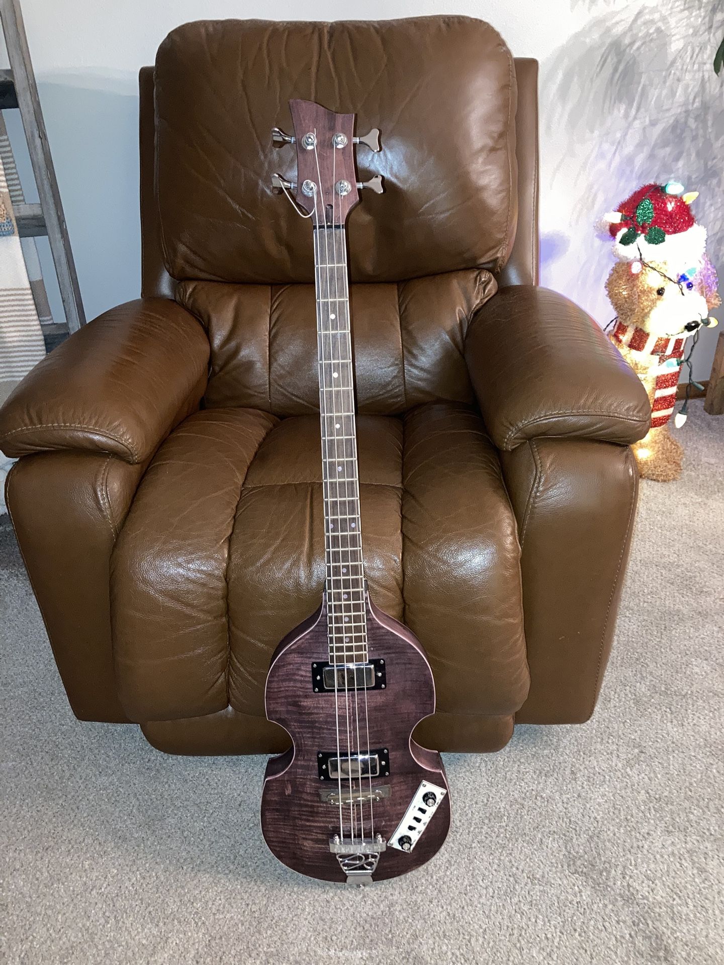 For Sale – Höfner Ignition Premium Violin Bass (Transparent Black Burst) 