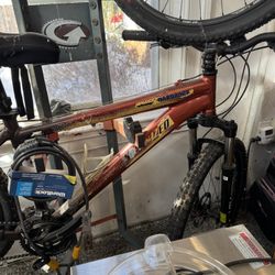 Specialized Mountain Bike 