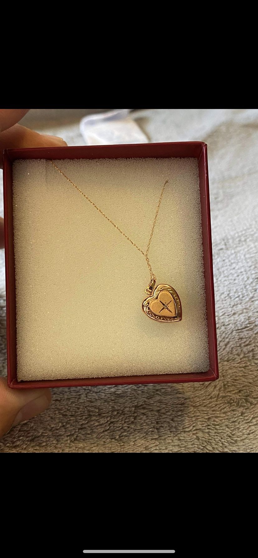 14k Gold Necklace Hart Locket