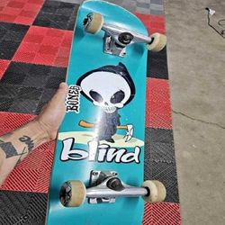 Brand-New Longboard – Fast and Smooth Ride for Every Skater increase artist