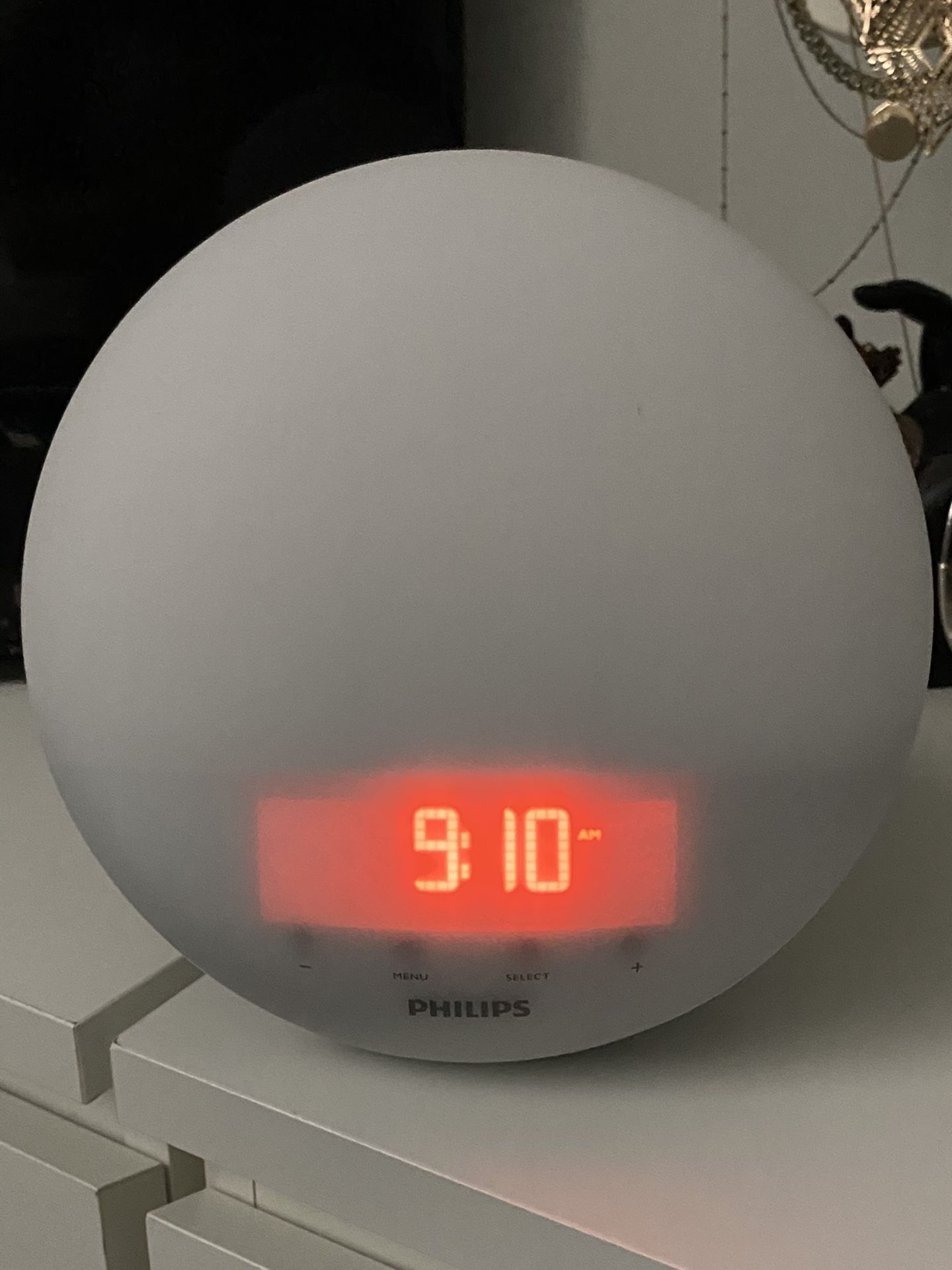 Philips Circular White Clock with Adjustable Night Light And Radio