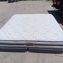 King Beautyrest Mattress And Box Spring 