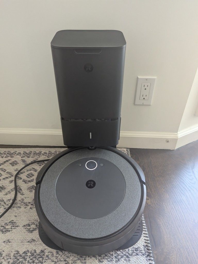Roomba i3+ EVO Self Emptying Robot Vacuum