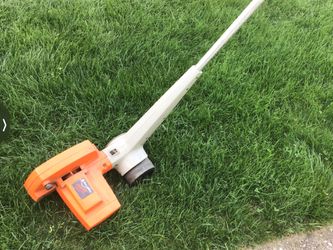 Black and decker 8224 1.25hp lawn grass edger trencher for Sale in