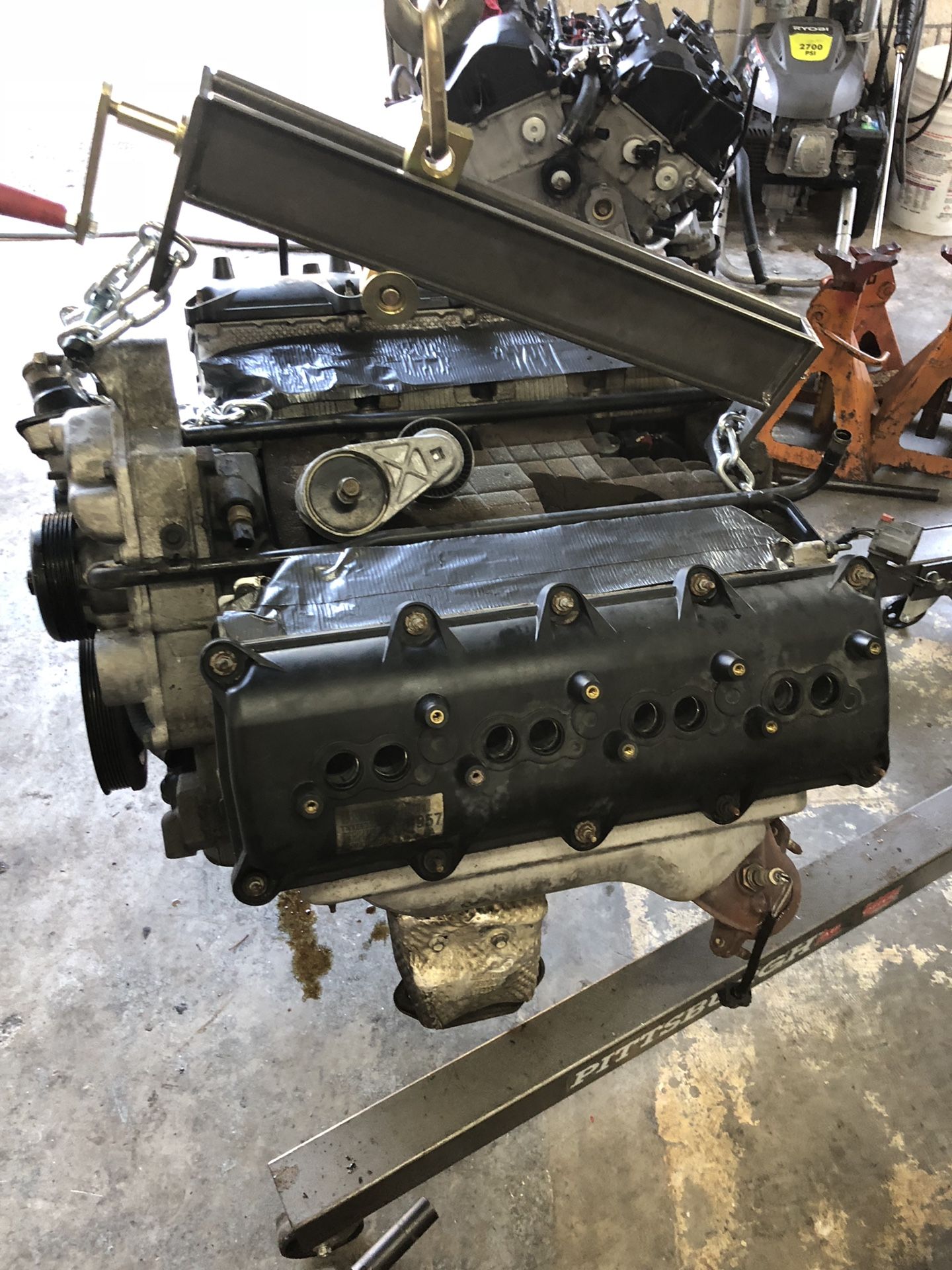 Dodge 5.7 hemi engine