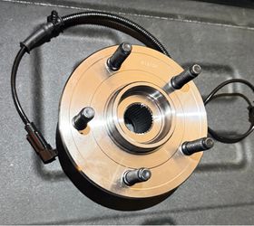 09-11 Dodge Ram Wheel Hub Assembly