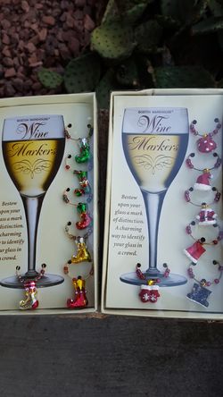Holiday wine markers. New