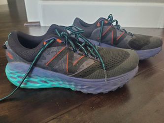 New Balance Women's Fresh Foam More Trail V1 - Size 9.5
