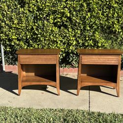 Mid Century Modern Nightstands by Harmony House c.1960’s