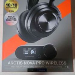 Arctis Nova Pro Wireless Gaming Headset