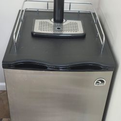 Igloo Kegerator Beer Dispenser Refrigerator