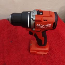 M18 Milwaukee Brushless Drill Tool Only $80
