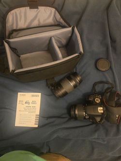 Canon eos rebel t7 and Kodak stand