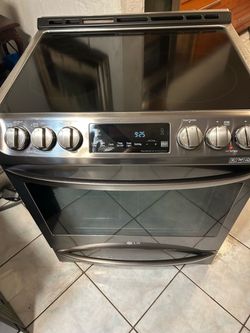 Lg: electric stove range 30”