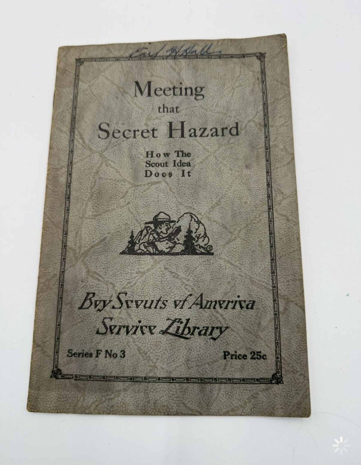 RARE 1928 BSA BOY SCOUT SERVICE LIBRARY MEETING THAT SECRET HAZARD Series F No 3
