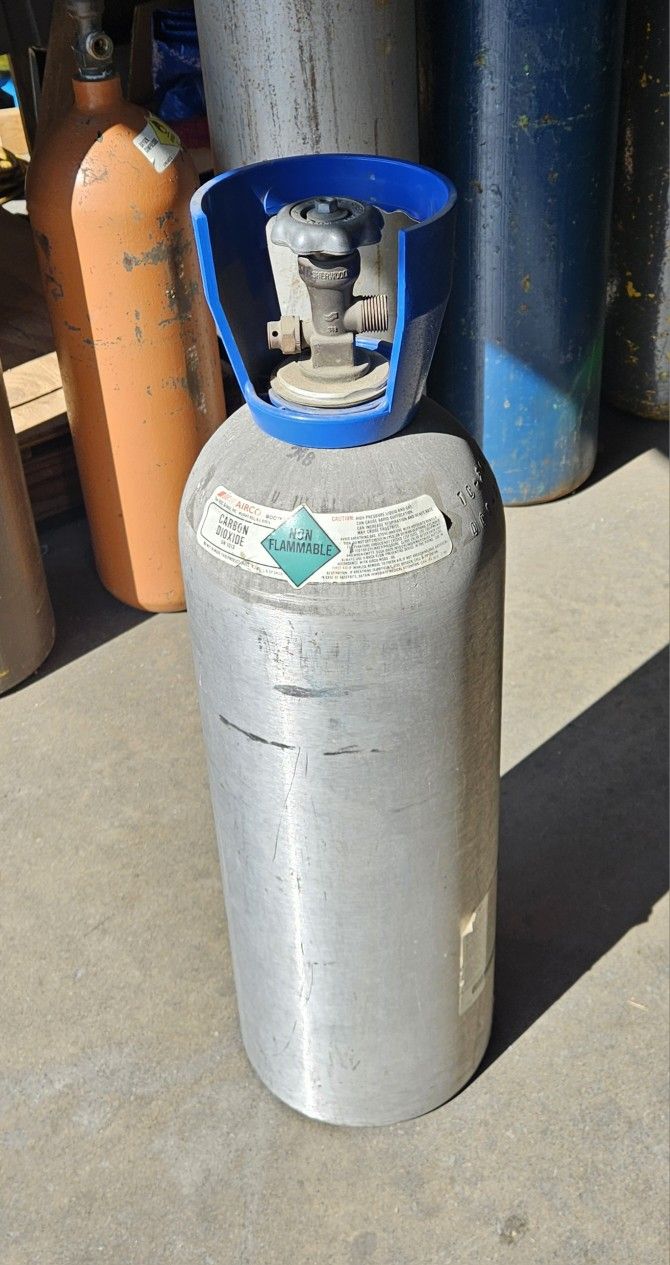 C02 Aluminum cylinder 20 lb (FULL)