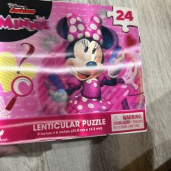 3 Disney Puzzles. Minnie. Daisy. Little Mermaid 