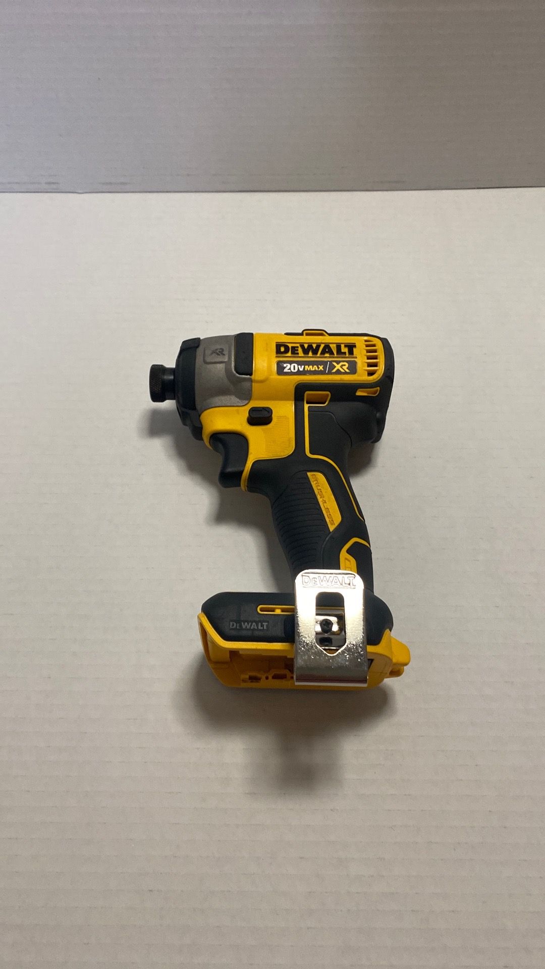 Dewalt 1/4 cordless impact driver !!!!!
