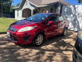 2012 ford fiesta se