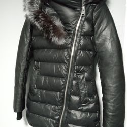 Nicole Benisti Series by Nicole Benisti