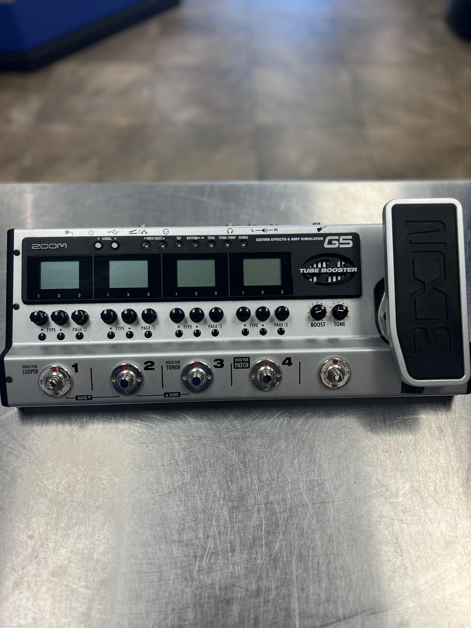 Zoom G5 Multi-Effect Pedal For Guitar And Bass