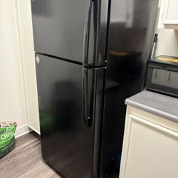GE Fridge