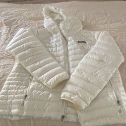 Extra Large White Women’s Patagonia Puffer Jacket