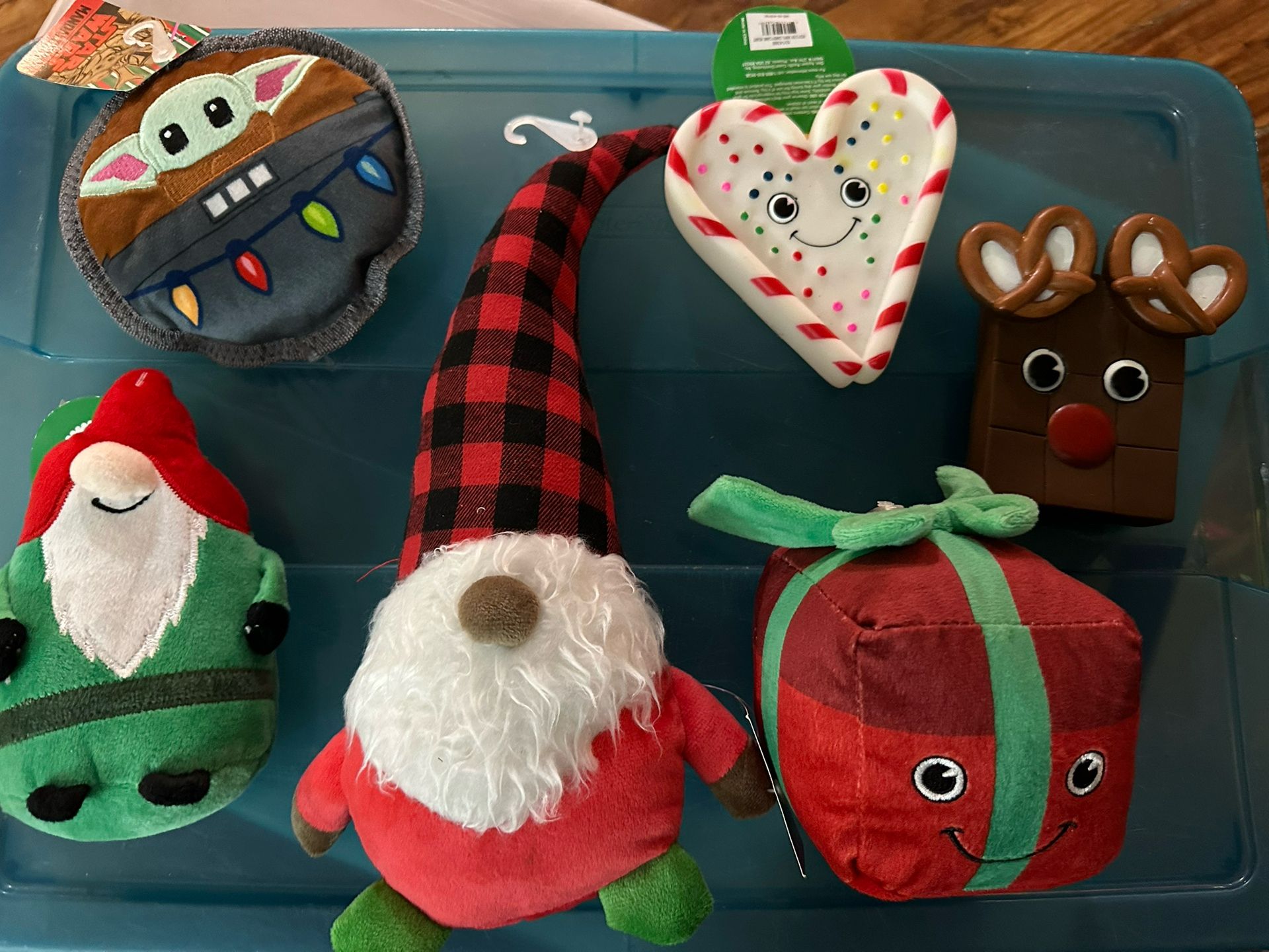 Christmas Dog Toys & Collars